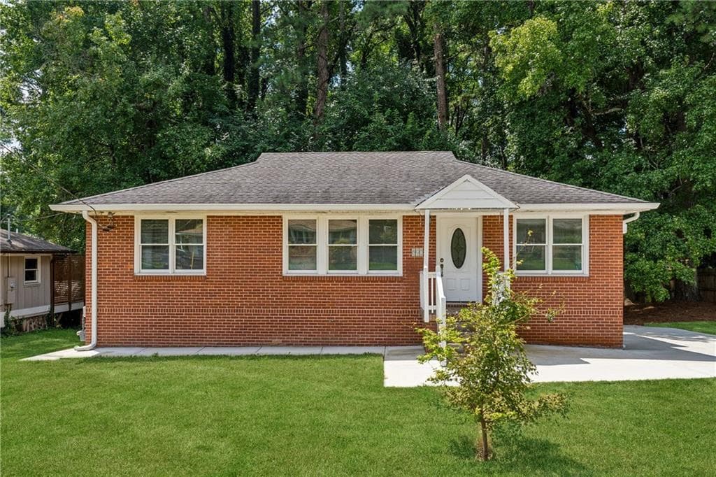 3 bedroom, 2 bathroom, 1,218 sq ft single family residence sold at 690 Green Acres Road, Smyrna, GA 30080