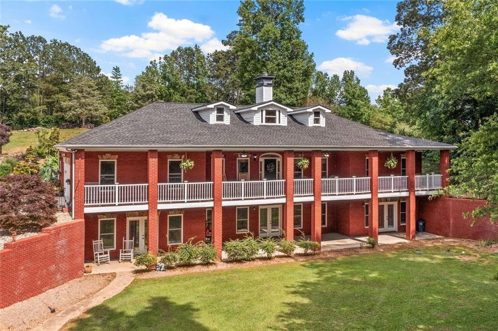 4 bedroom, 7 bathroom, 2,596 sq ft single family residence sold at 7180 Westray Road, Cumming, GA 30028