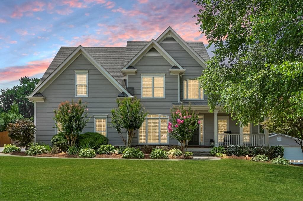 8645 Woodland View Drive, Gainesville, GA 30506 — most recent listing photo