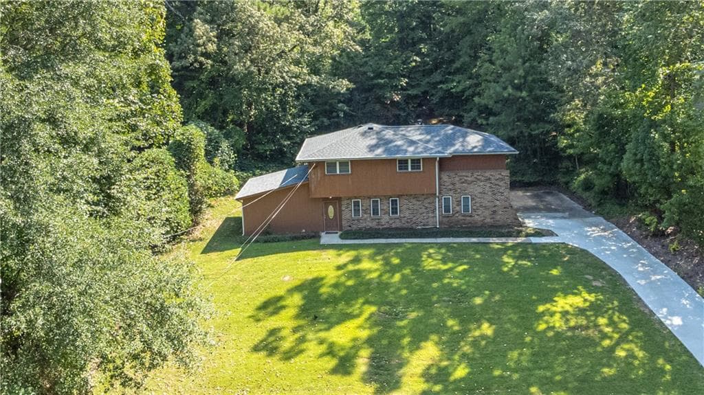 5 bedroom, 3 bathroom, 3,246 sq ft single family residence sold at 1140 Carlo Terrace, Atlanta, GA 30331