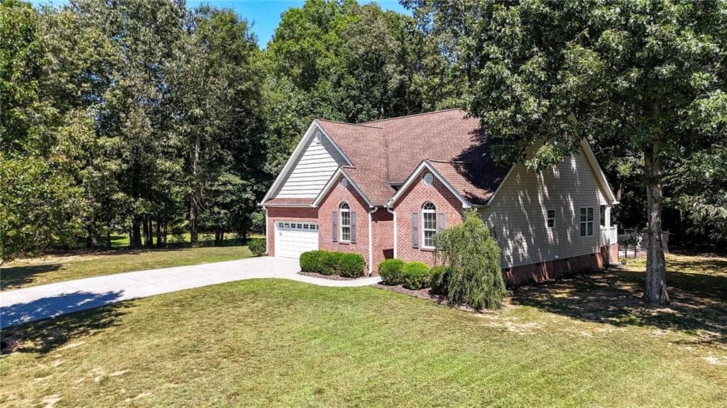 170 Brianna Boulevard, Calhoun, GA 30701 — most recent listing photo