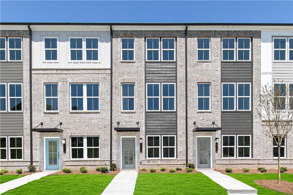 1422 Creekside Circle, Atlanta, GA 30318 — most recent listing photo