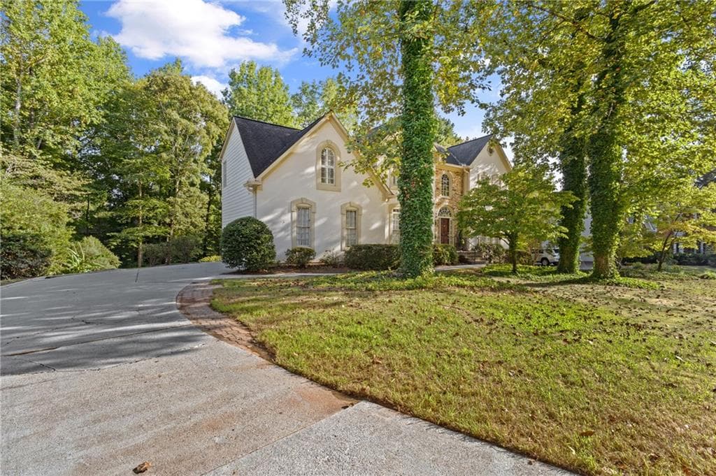 6 bedroom, 4 bathroom, 3,136 sq ft single family residence sold at 760 Woodrow Drive, Lawrenceville, GA 30043
