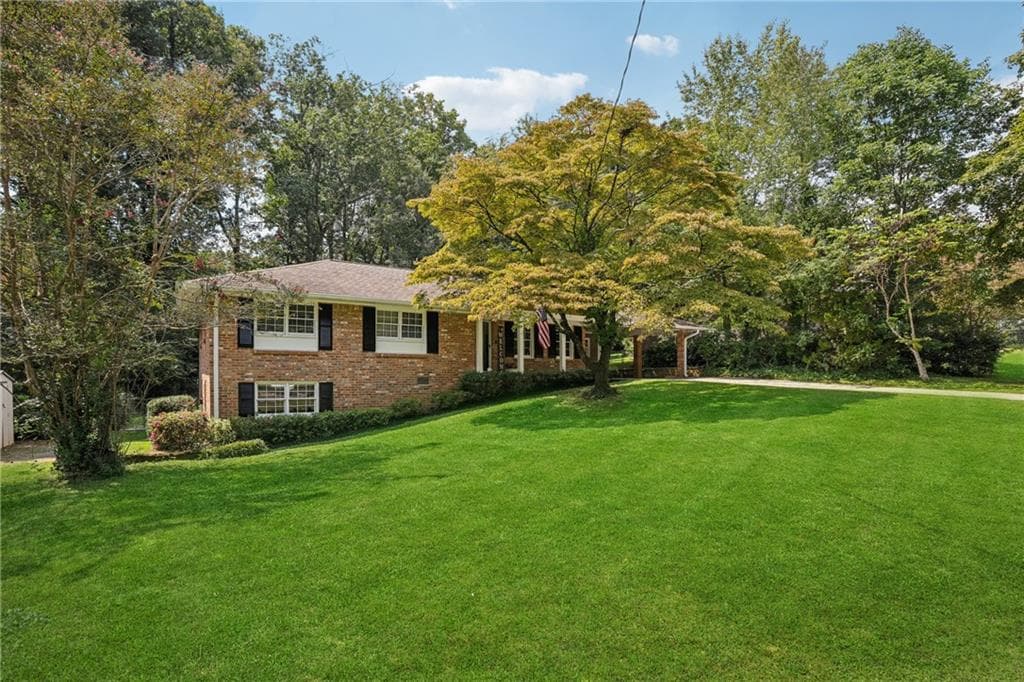 4465 Lake Ivanhoe Drive, Tucker, GA 30084 — most recent listing photo