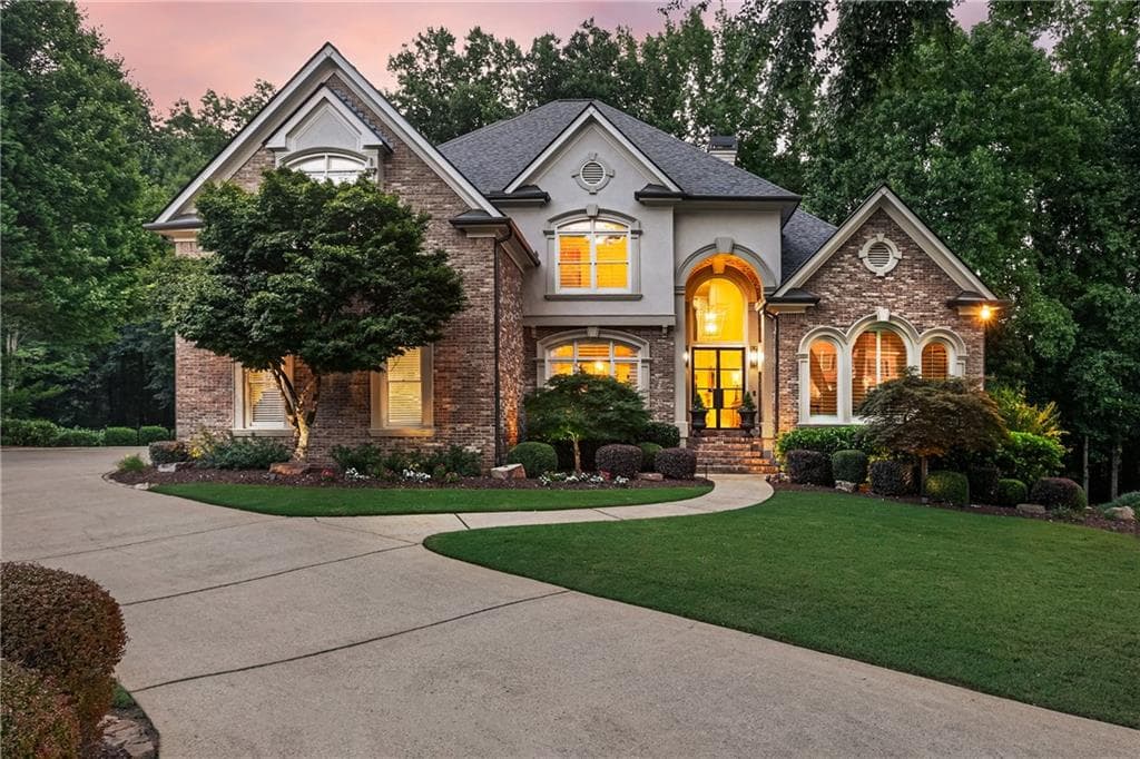 6 bedroom, 7 bathroom, 5,300 sq ft single family residence sold at 135 Club Falls Drive, Johns Creek, GA 30022