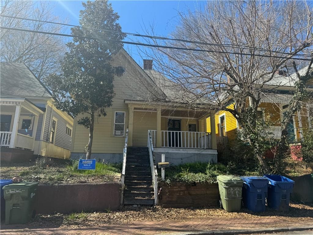 2 bedroom, 2 bathroom, 1,036 sq ft single family residence sold at 193 Berean Avenue, Atlanta, GA 30316
