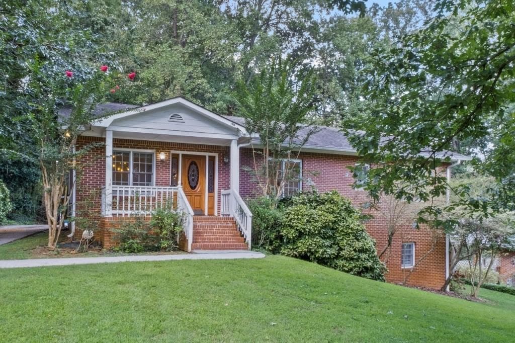 3 bedroom, 3 bathroom, 2,486 sq ft single family residence sold at 402 Terrydale Drive, Marietta, GA 30067