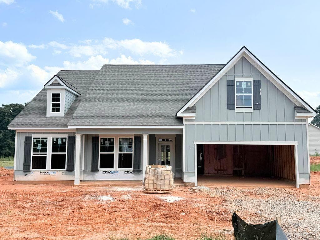 4 bedroom, 3 bathroom single family residence sold at 43 Westlyn Lane, Winder, GA 30680