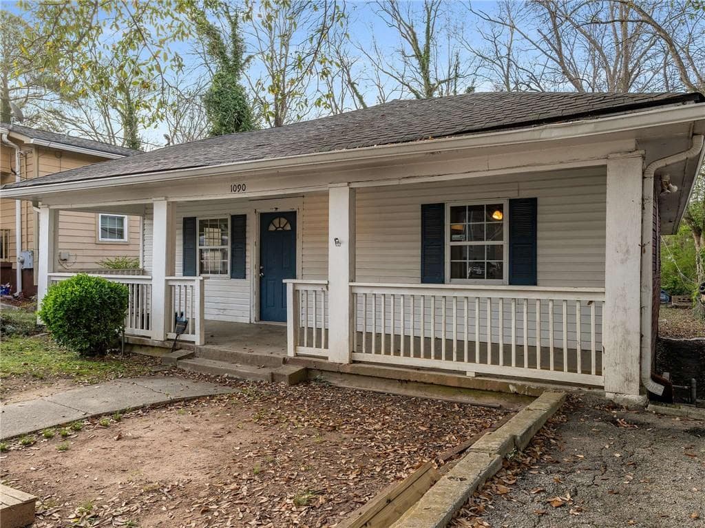 4 bedroom, 2 bathroom, 1,457 sq ft single family residence sold at 1090 Harwell Street, Atlanta, GA 30314