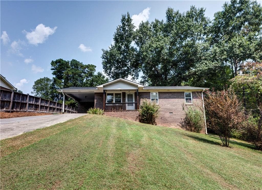 121 Overland Drive, Calhoun, GA 30701 — most recent listing photo