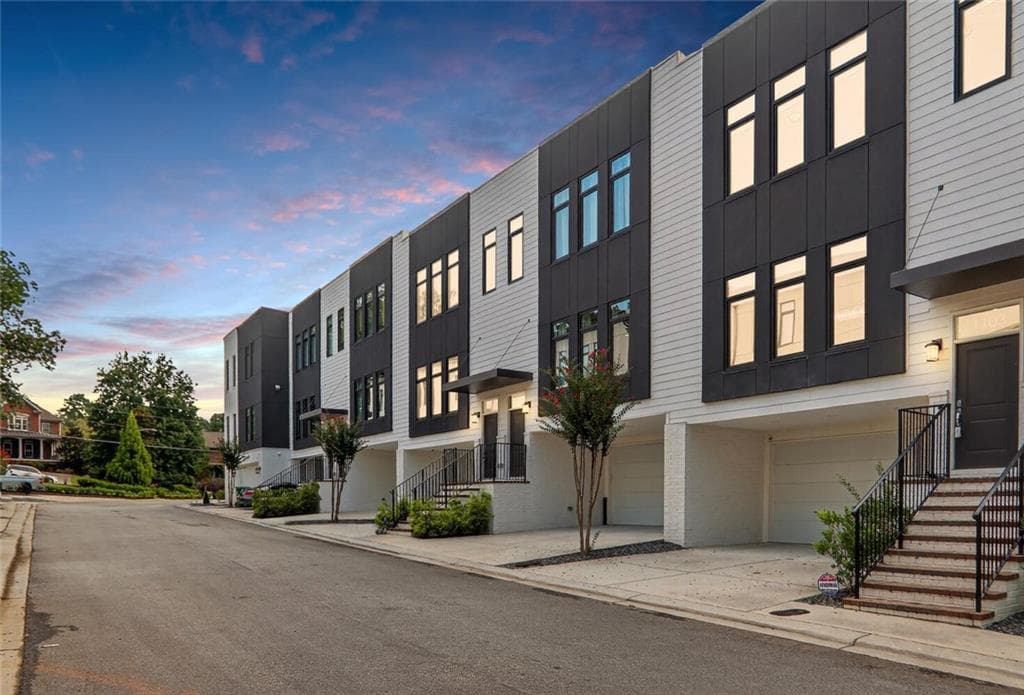 5 bedroom, 5 bathroom, 3,490 sq ft townhouse sold at 1103 Briar Cove Circle, Atlanta, GA 30329