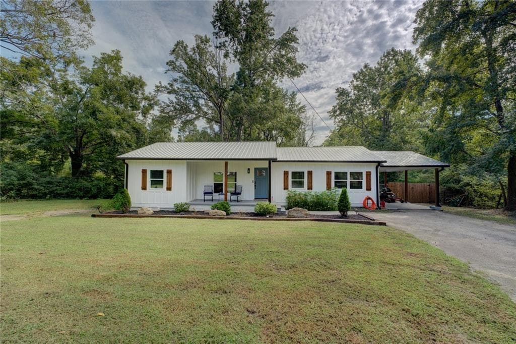 1107 S Madison Avenue, Monroe, GA 30655 — most recent listing photo