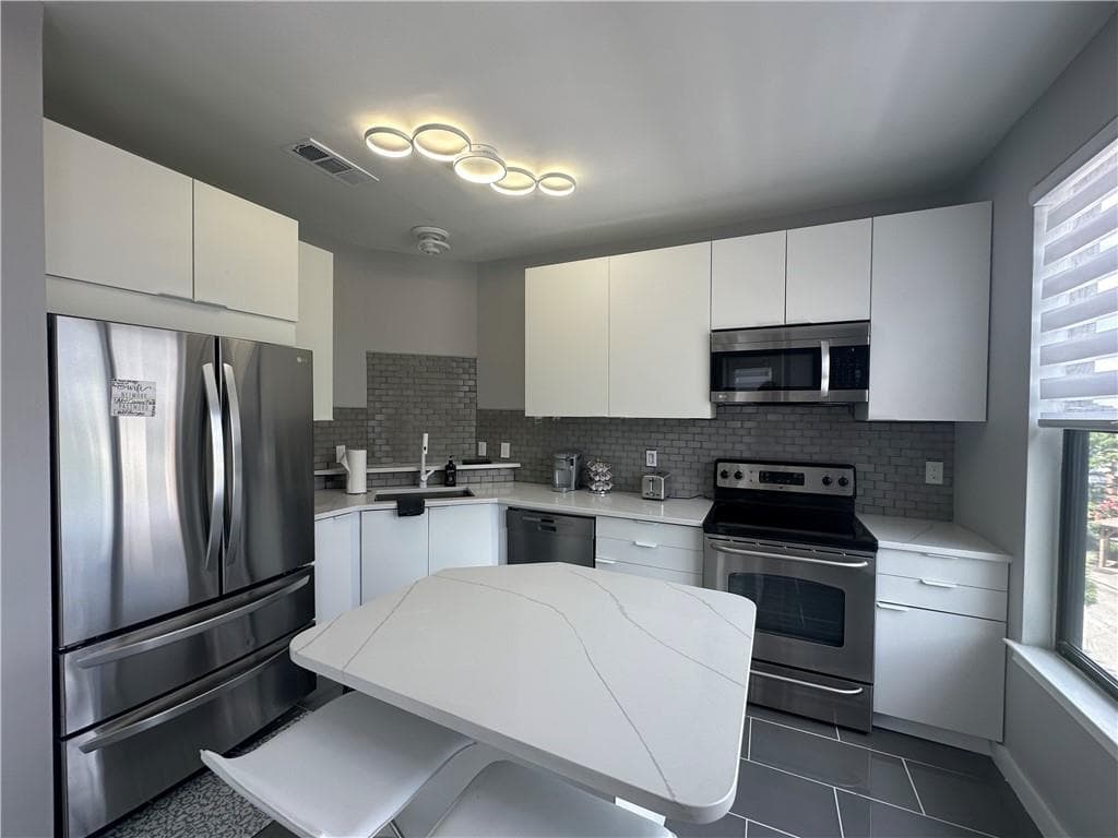 898 Oak Street 1306, Atlanta, GA 30310 — most recent listing photo