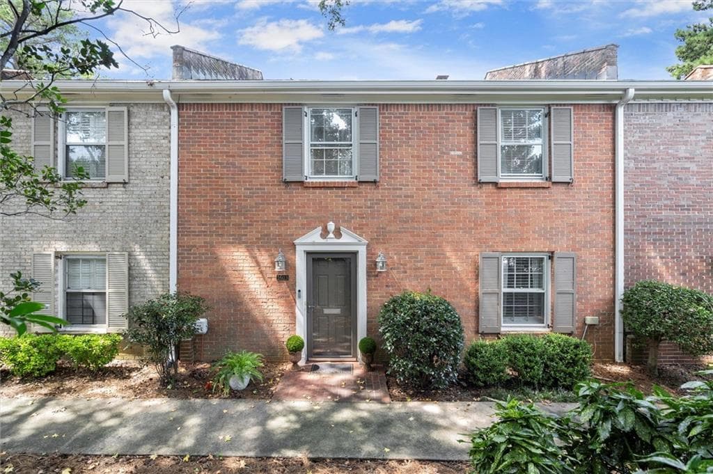 3 bedroom, 3 bathroom, 1,944 sq ft townhouse sold at 1603 Executive Park Lane, Atlanta, GA 30329
