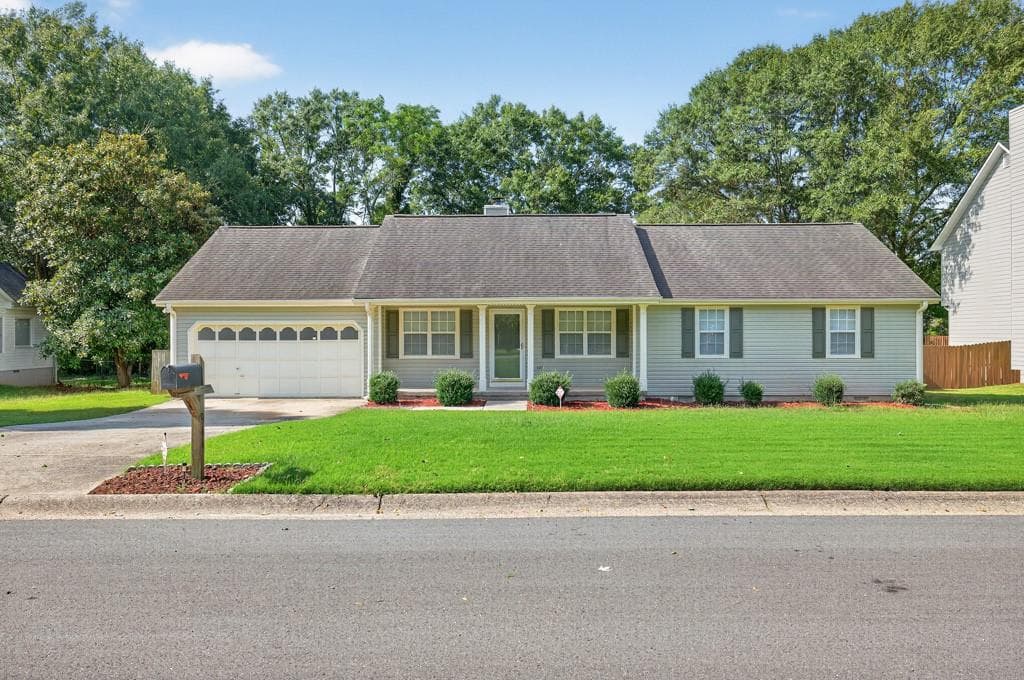 944 CENTURY OAKS DRIVE, Winder, GA 30680 — most recent listing photo