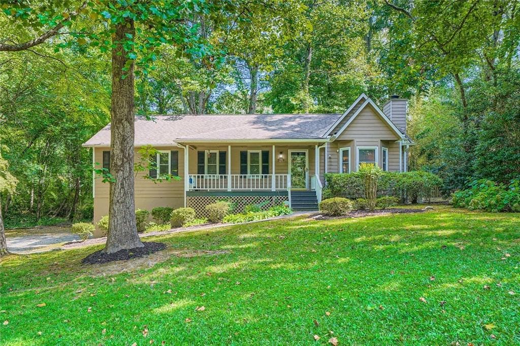 3 bedroom, 3 bathroom, 2,262 sq ft single family residence sold at 2469 Chauncey Lane, Marietta, GA 30064