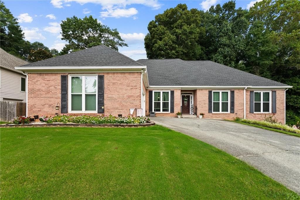 5 bedroom, 3 bathroom, 4,000 sq ft single family residence sold at 2820 Ashton Tree Court, Dacula, GA 30019