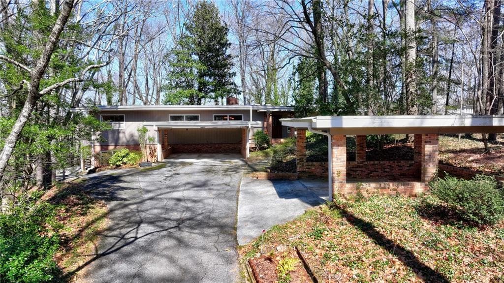 3 bedroom, 4 bathroom, 3,396 sq ft single family residence sold at 110 Stewart Drive, Atlanta, GA 30342