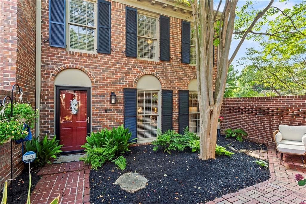 319 The Chace, Sandy Springs, GA 30328 — most recent listing photo