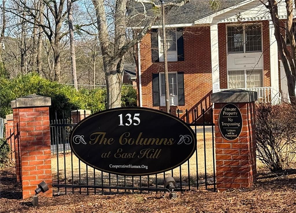 135 E Hill Street 24, Decatur, GA 30030 — most recent listing photo