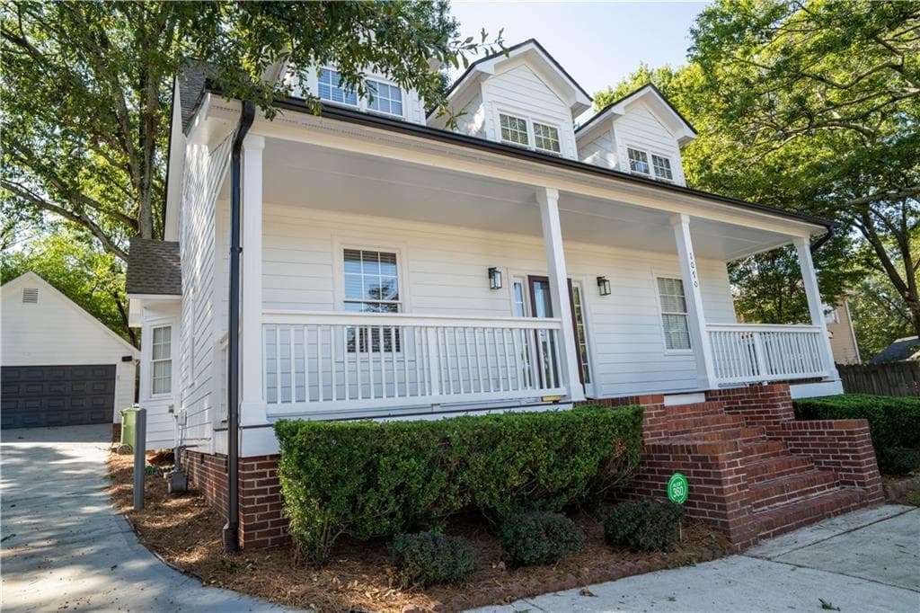 3 bedroom, 3 bathroom, 1,739 sq ft single family residence sold at 1070 High Point Terrace, Atlanta, GA 30315