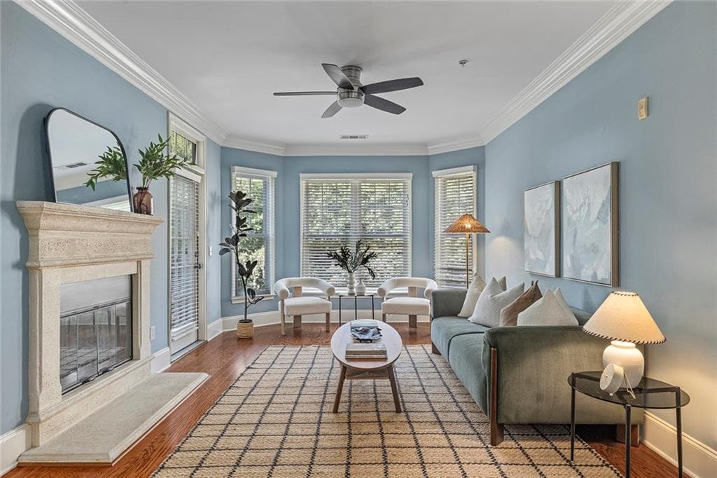 2 bedroom, 2 bathroom, 1,275 sq ft condominium sold at 825 Highland Lane 1216, Atlanta, GA 30306
