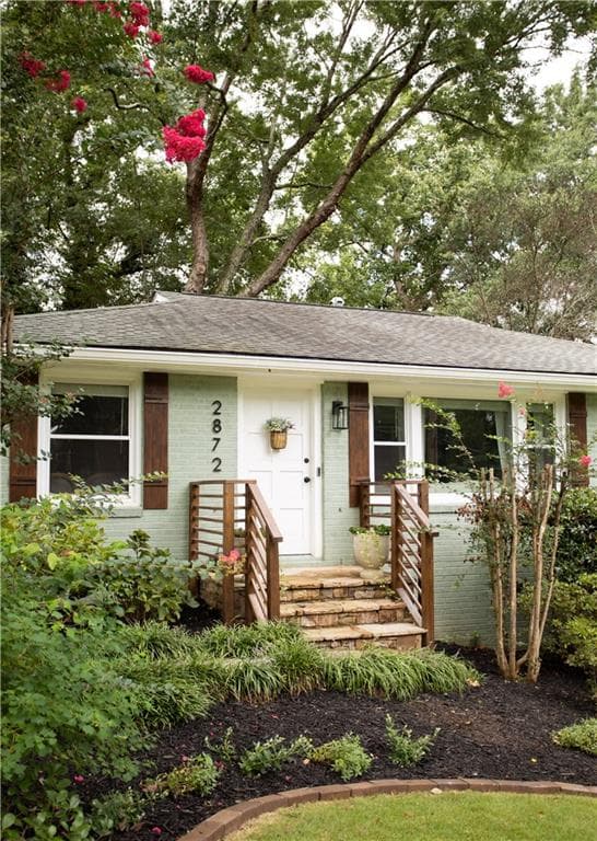 3 bedroom, 2 bathroom, 1,584 sq ft single family residence sold at 2872 Hillside Road, Smyrna, GA 30080