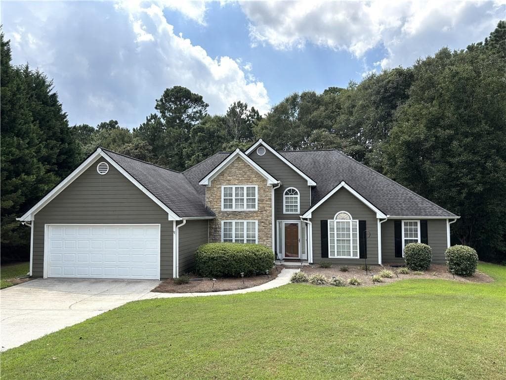 3 bedroom, 2 bathroom, 2,054 sq ft single family residence sold at 2989 Plantation Run Court, Loganville, GA 30052