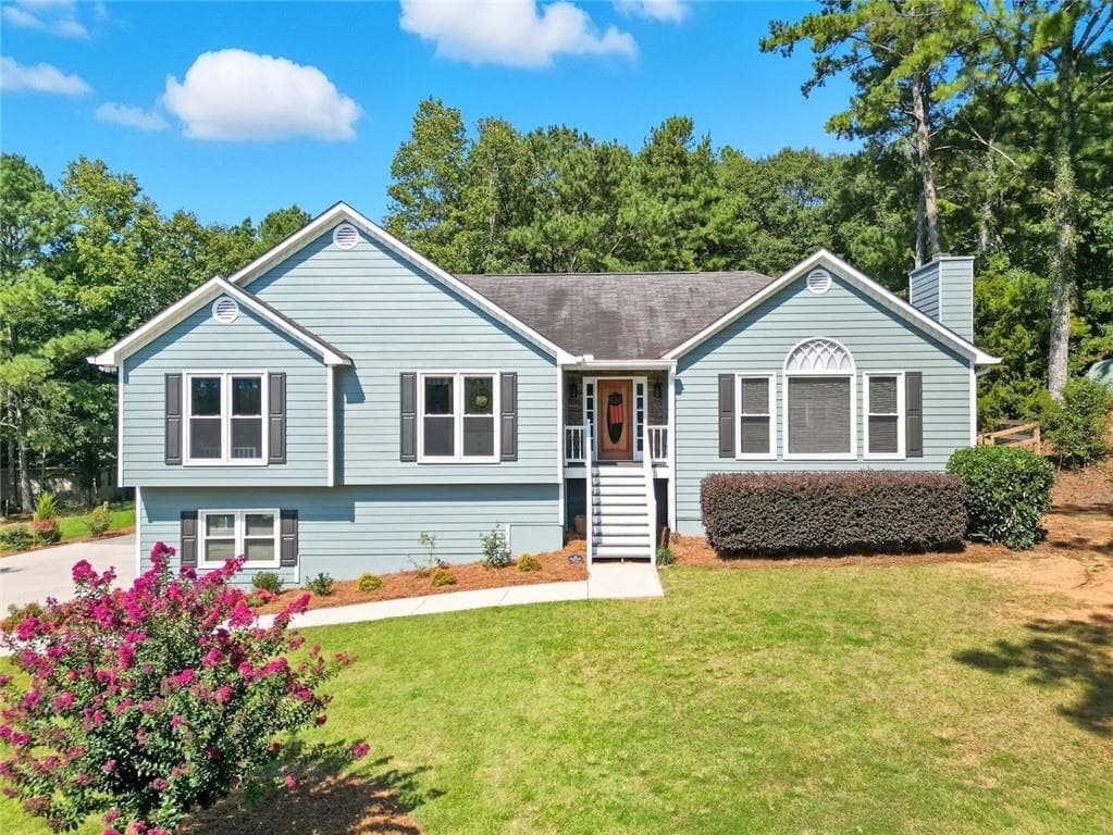 3 bedroom, 2 bathroom, 2,690 sq ft single family residence sold at 421 Coolsprings Trail, Woodstock, GA 30188