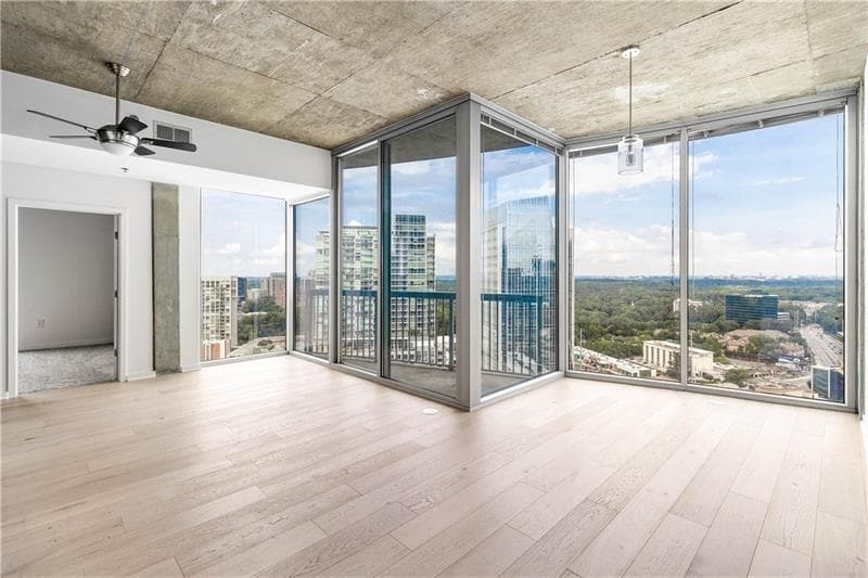 2 bedroom, 2 bathroom, 1,223 sq ft condominium sold at 3324 Peachtree Road 2518, Atlanta, GA 30326
