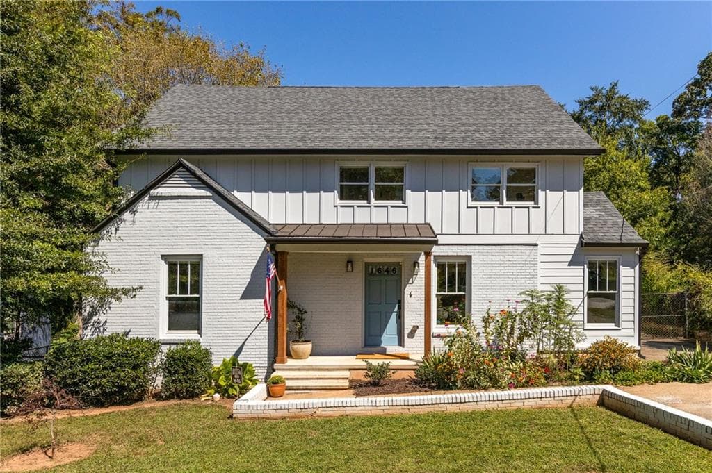 4 bedroom, 3 bathroom, 2,822 sq ft single family residence sold at 1646 May Avenue, Atlanta, GA 30316