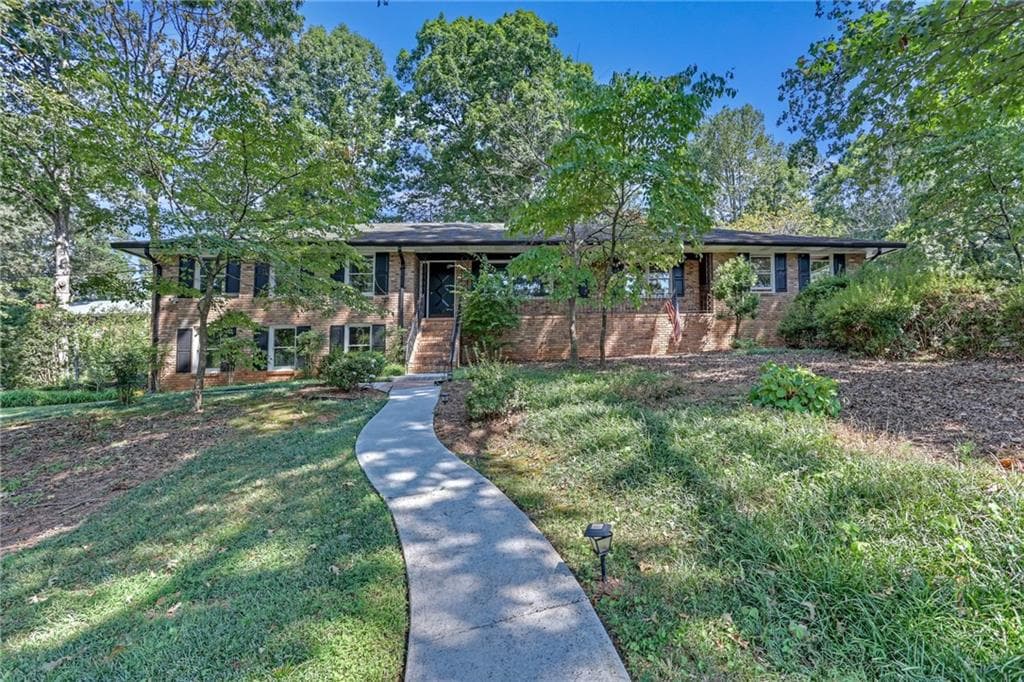 4 bedroom, 2 bathroom, 2,313 sq ft single family residence sold at 2770 BEVERLY HILLS Drive, Marietta, GA 30068