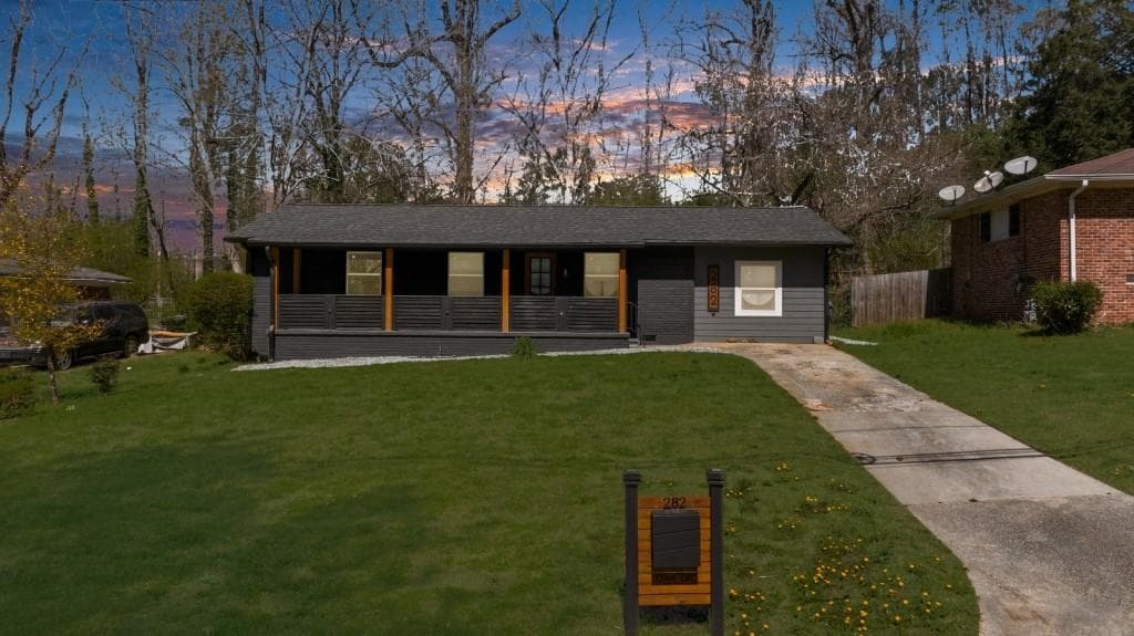 4 bedroom, 2 bathroom, 1,325 sq ft single family residence sold at 282 Oak Drive, Atlanta, GA 30354