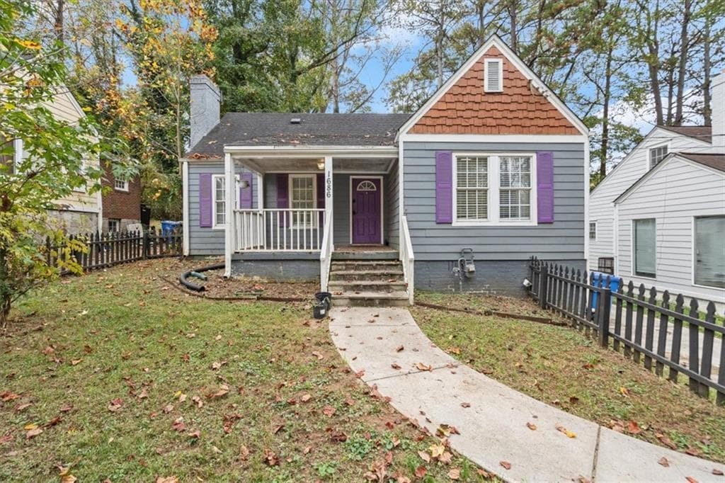 3 bedroom, 3 bathroom, 1,406 sq ft single family residence sold at 1686 Alvarado Terrace, Atlanta, GA 30310