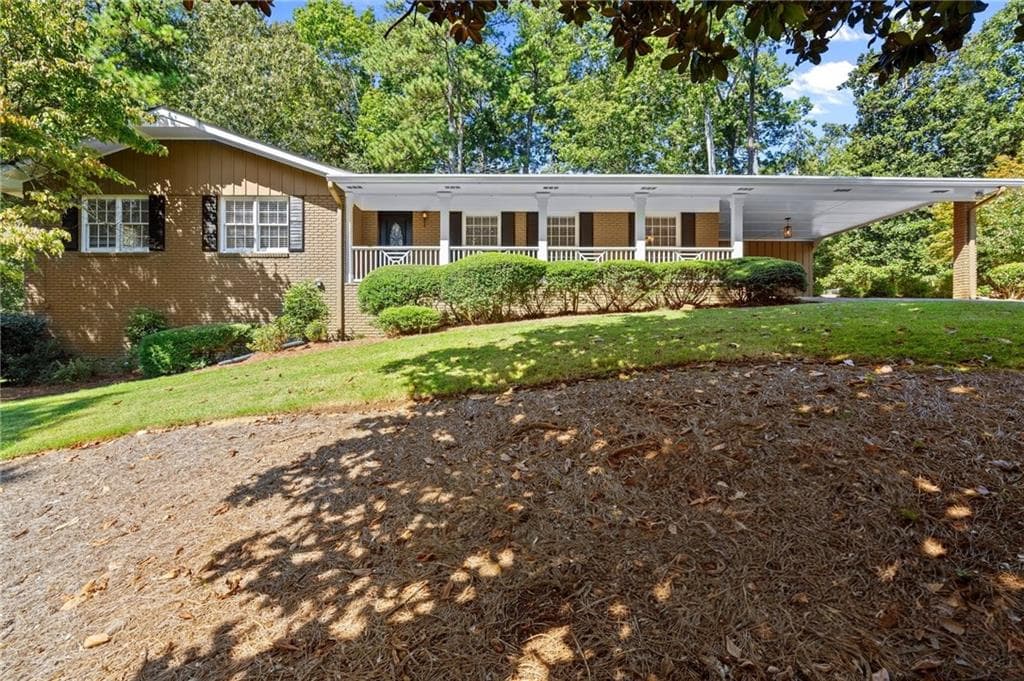 4 bedroom, 3 bathroom, 2,905 sq ft single family residence sold at 840 Hickory Drive, Marietta, GA 30064