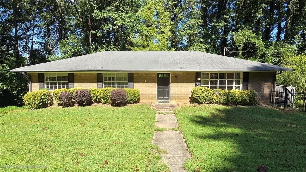 3 bedroom, 2 bathroom, 1,874 sq ft single family residence sold at 1228 Woodleigh Road, Marietta, GA 30008