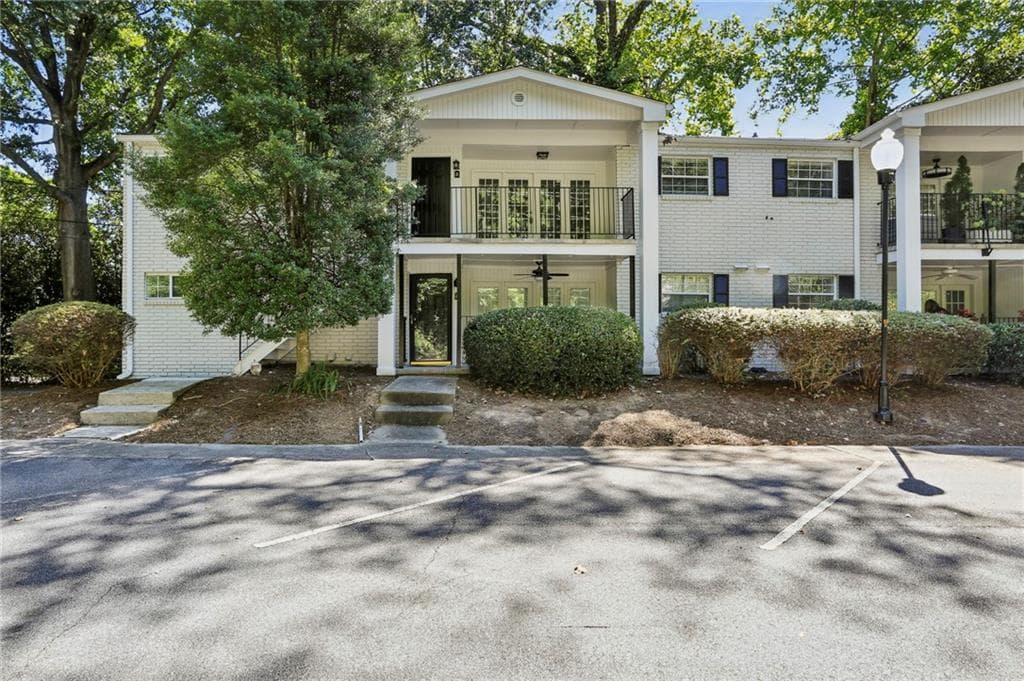 311 Peachtree Hills Avenue 13B, Atlanta, GA 30305 — most recent listing photo