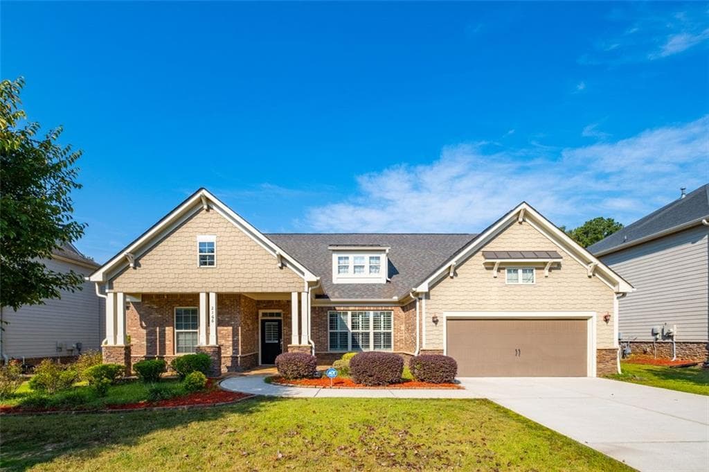 3 bedroom, 3 bathroom, 2,720 sq ft single family residence sold at 2166 DERBYSHIRE Drive, Marietta, GA 30064