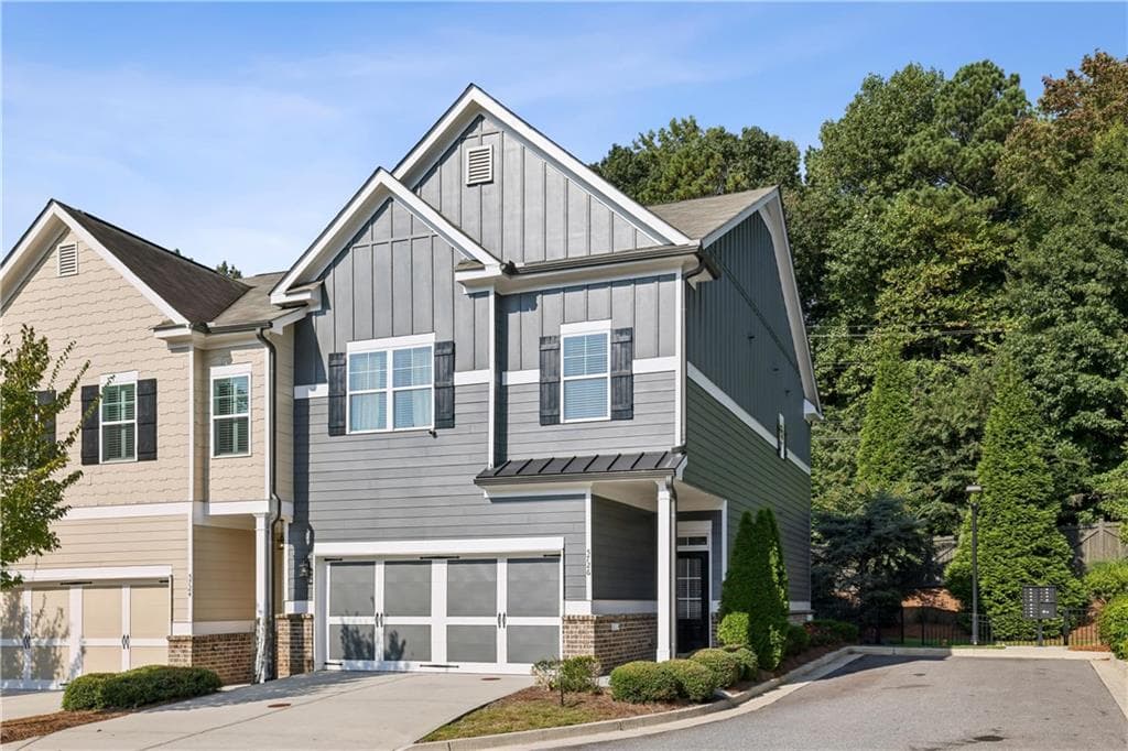 3 bedroom, 3 bathroom, 1,896 sq ft townhouse sold at 5726 Taylor Way, Atlanta, GA 30342