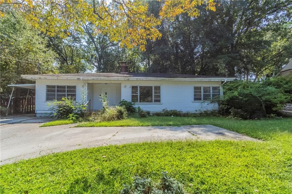 3 bedroom, 2 bathroom, 1,373 sq ft single family residence sold at 131 Mountain View Drive, Gainesville, GA 30501