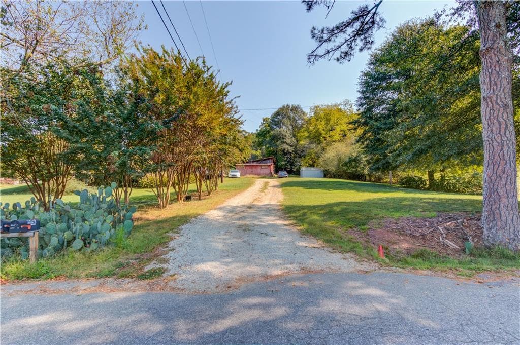 duplex under contract at 6184 Mitchell Street, Flowery Branch, GA 30542