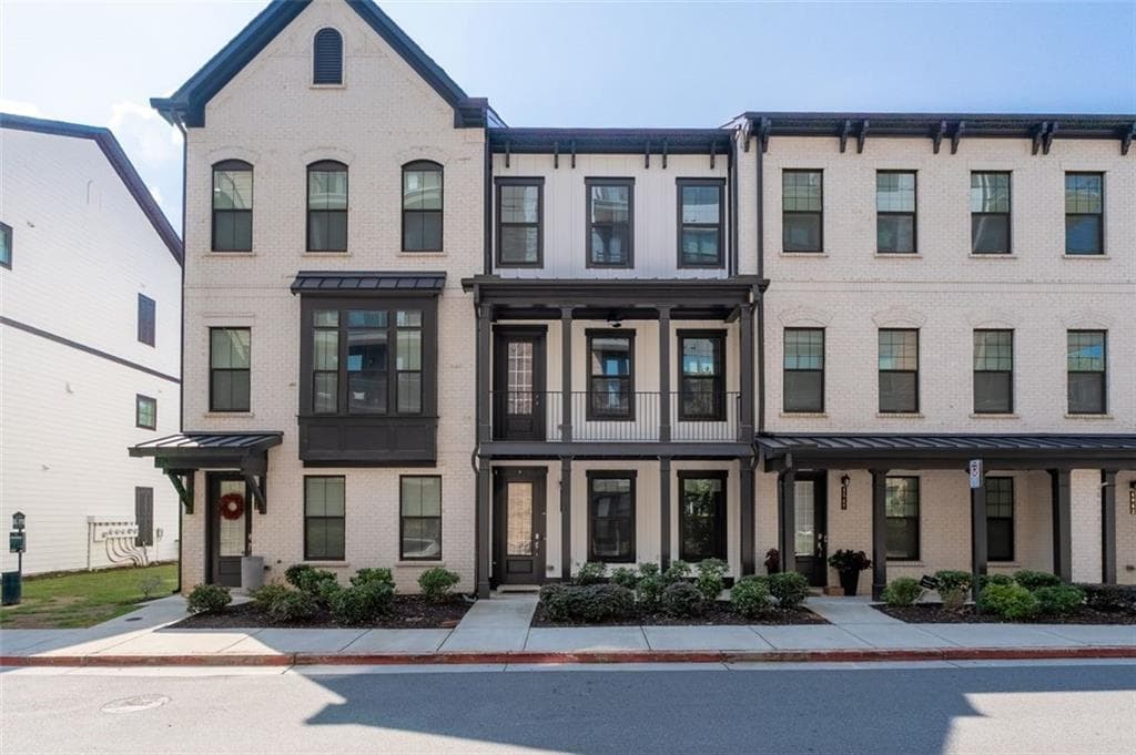4 bedroom, 4 bathroom, 2,340 sq ft townhouse sold at 4651 Eddibunn Drive, Smyrna, GA 30080