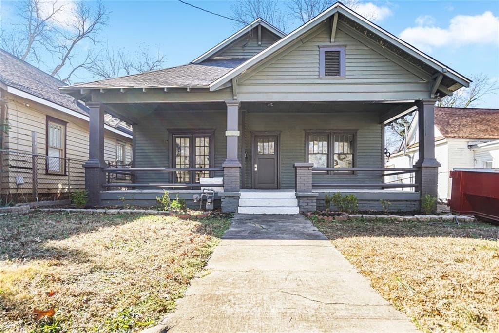 3 bedroom, 2 bathroom, 1,800 sq ft single family residence sold at 1050 Lawton Avenue, Atlanta, GA 30310