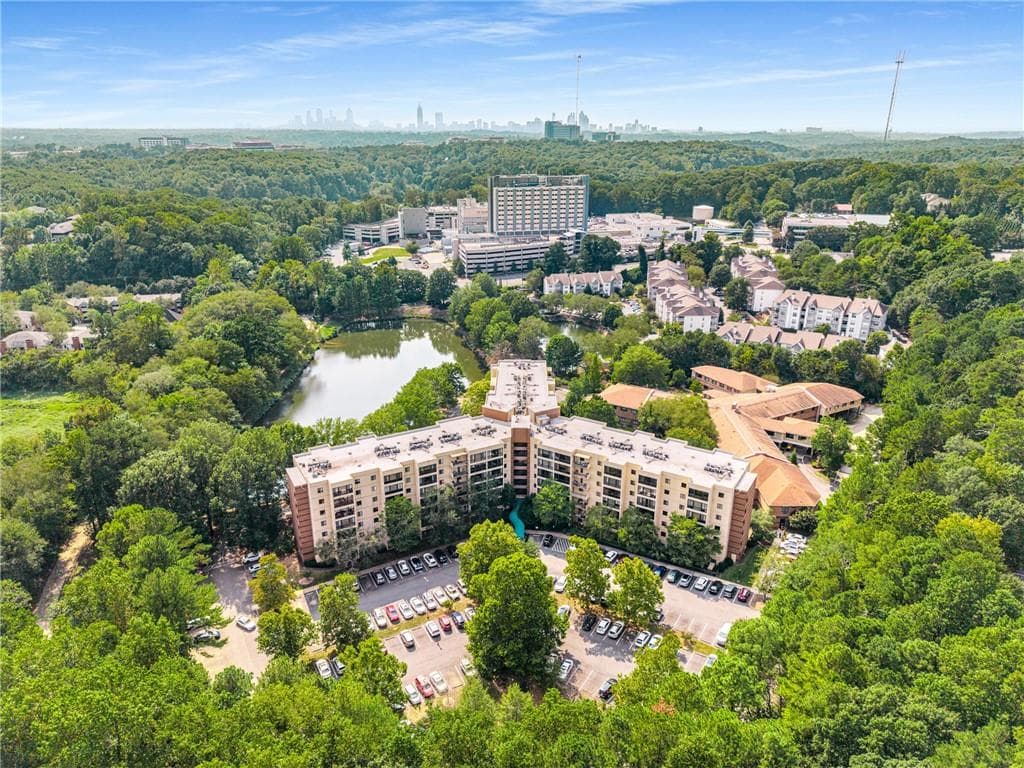 1800 Clairmont Lake A422, Decatur, GA 30033 — most recent listing photo