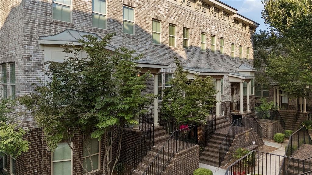 3 bedroom, 4 bathroom, 2,676 sq ft townhouse sold at 1246 Virginia Court, Atlanta, GA 30306