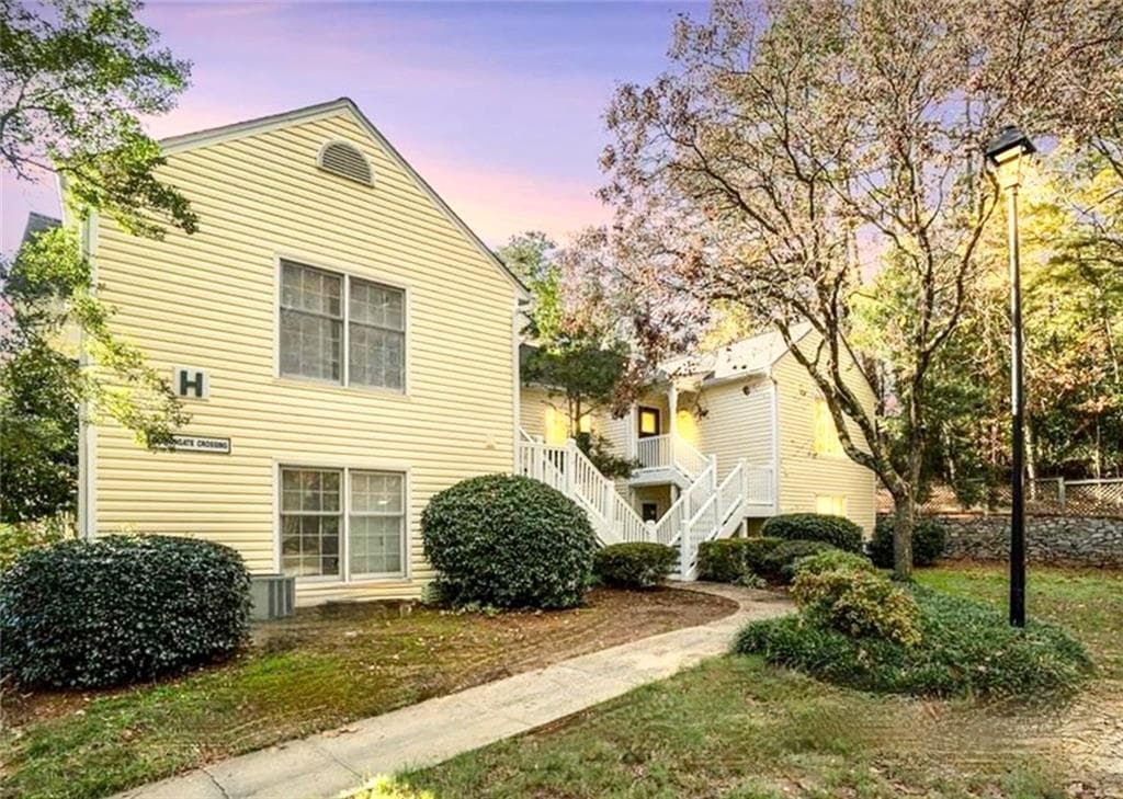 2 bedroom, 2 bathroom, 1,452 sq ft condominium sold at 916 Cannon Gate Crossing, Marietta, GA 30064