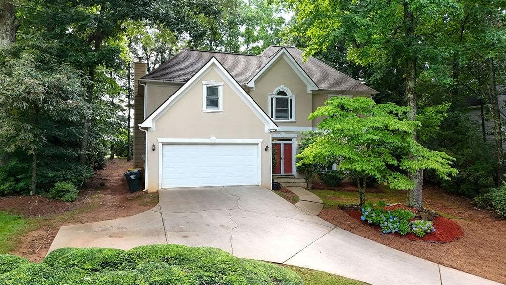 140 Ashewoode Downs Lane, Alpharetta, GA 30005 — most recent listing photo