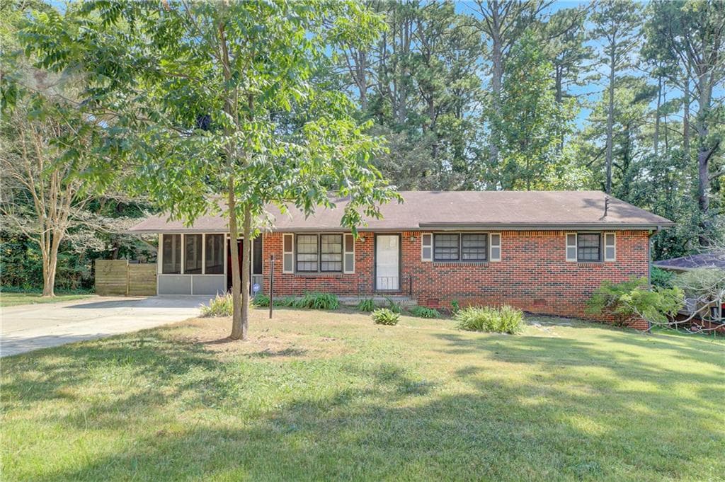 3 bedroom, 2 bathroom, 1,204 sq ft single family residence sold at 1905 Sahara Drive, Atlanta, GA 30316