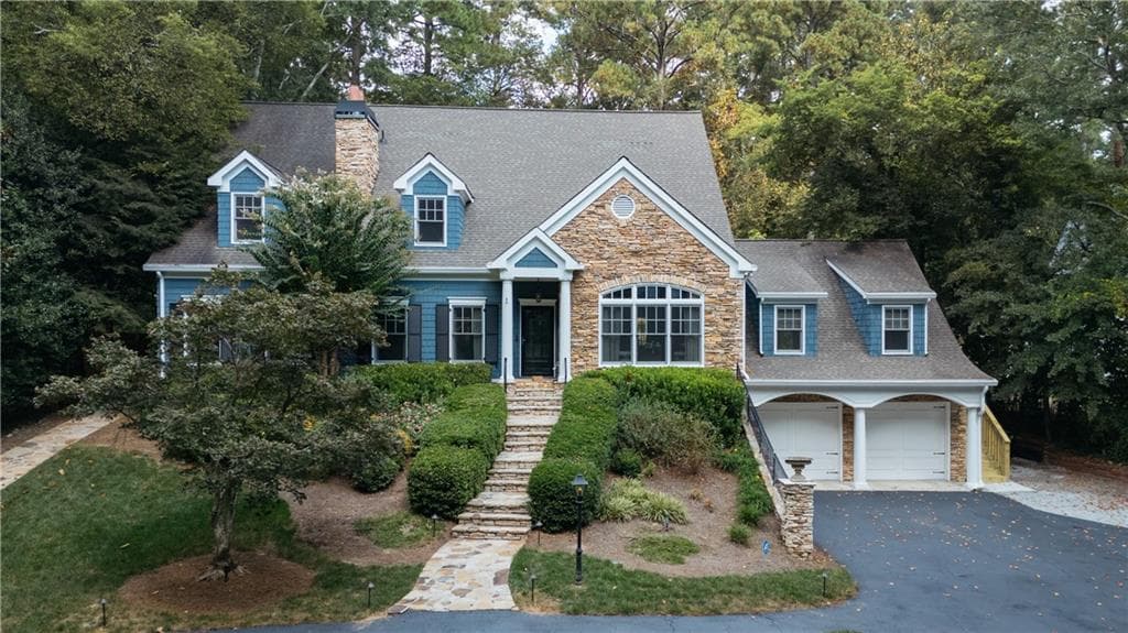 6 bedroom, 6 bathroom, 5,800 sq ft single family residence sold at 2813 W Roxboro Road, Atlanta, GA 30324