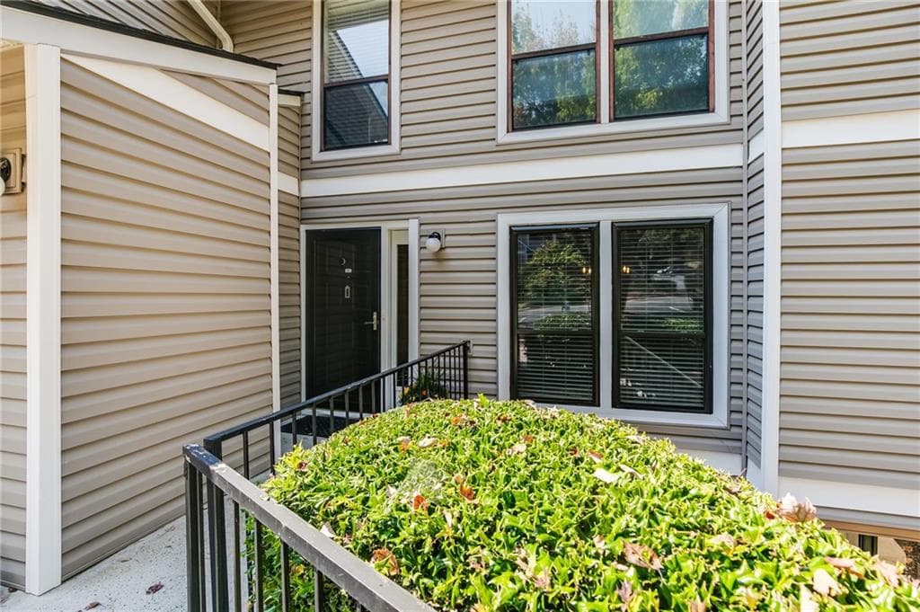 807 Wynnes Ridge Circle 807, Marietta, GA 30067 — most recent listing photo